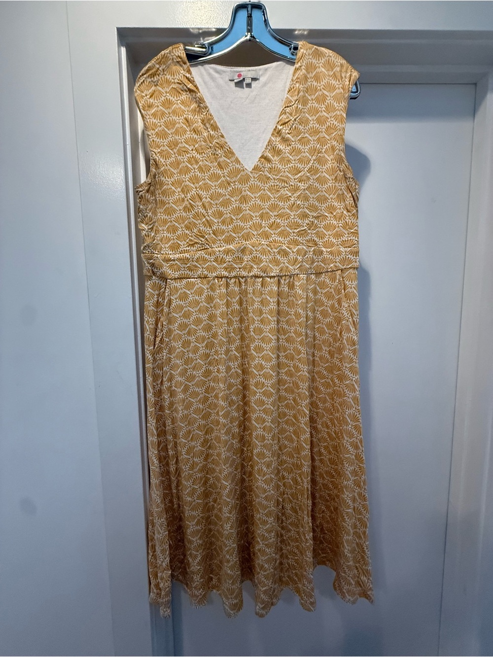 Boden Mustard Yellow V-Neck Printed Midi Jersey Dress